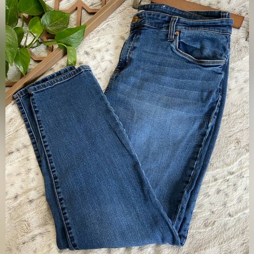 STS Blue Darren Roll Cuffed Girlfriend Jean
20W | Indigo